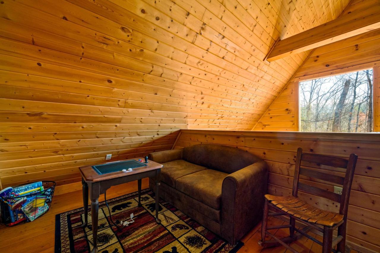 Great Smoky Mountains Cabin!, Secluded, Pet-Kid Friendly! Sevierville Kültér fotó